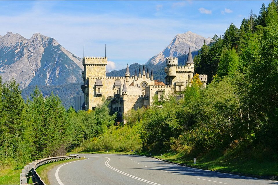 canariasenmoto's tweet photo. Queens Cavalcade Austria 2019, tres etapas de ensueño en Los Alpes @queenscavalcade - https://t.co/bzARyCwo56 https://t.co/z8Ui32ijf2 https://t.co/ruwIB3brUk