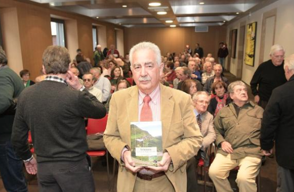 SEOCSpain's tweet photo. Jesús Arango propone que los #ganaderos sean guías en el parque de Somiedo
El economista analiza en 'Somiedo: XXX años de Parque Natural' el «éxito» de este espacio protegido y el papel que puede jugar en el futuro del concejo
https://t.co/nkhdck1kZM https://t.co/ZZpt9Fg1lO