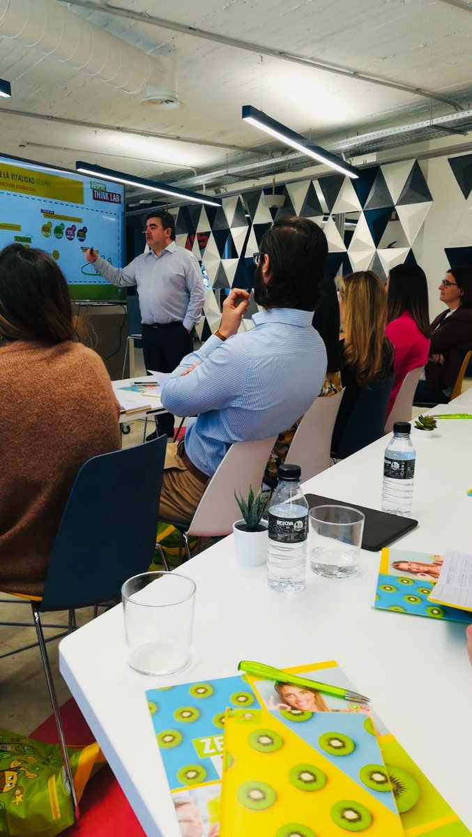 Zespri_es's tweet photo. ¡Esto no ha hecho más que empezar! #zesprithinklab https://t.co/rmni2MUMHh