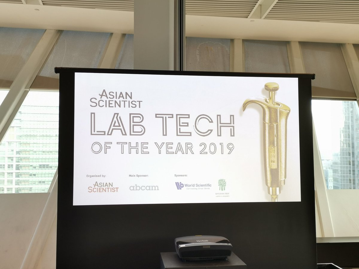 asianscientist's tweet photo. Looking for the best lab techs in Singapore? We're honoring them here at the Asian Scientist Lab Tech of the Year Award 2019 ceremony at The Star Vista, Singapore.
#ASlabtechaward #researchexcellence #unsungheroes
@abcam @worldscientific @Banyan_Tree https://t.co/7bRmtrCAml