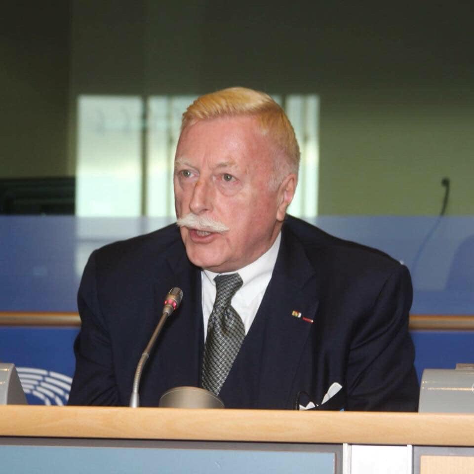 ParisRotary's tweet photo. M. @jrthguion , President de l’Alliance Francophone, Membre de l’Accadémie des Sciences d’Outre Mer et Membre d’honneur de notre Club, nous parlera ce jeudi des valeurs parfois méconnues de la Francophonie. 

Inscrivez-vous: https://t.co/qEeew400xp https://t.co/FzyQI77X9Y