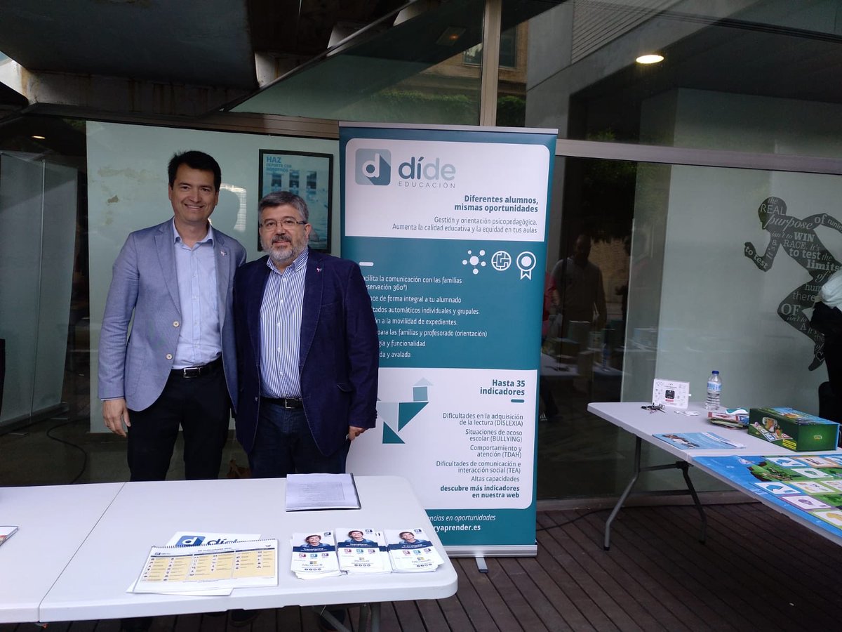 AlbertoDide's tweet photo. Todo está cambiando en #educacion gracias a la #TransformacionDigital. Con José Oltra, director de @Marianistas_Alb en el evento de @seidor y @HPEspana #TecnologiaEducativa @feceval_cece @Glb_Learning @escacv @efectodide #microsoft #edtech #efectodide https://t.co/vQMKvaPkyv