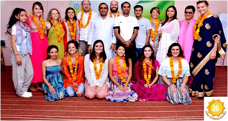 yoga_advisor's tweet photo. Start each day with a positive thought and a grateful heart.
.
https://t.co/KUF4n19c2N
.
#yoga #acroyoga #bodypositivity #yogini #yogi #healthyyogi #namaste #yogaeveryday #yogaeverywhere #yogaeverydamnday #yogaretreat #yogastudent #rishikesh #india https://t.co/w2YQQ3JISb