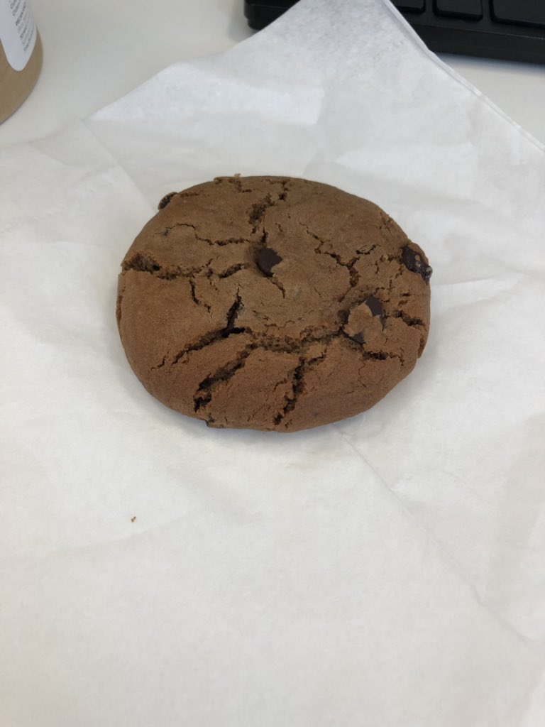 GLUTENFLONDON's tweet photo. Wow died and gone to heaven... how can a cookie taste this amazing and be Vegan and Gluten free @TheGoodCookieUK https://t.co/PVRTWaMQ6B