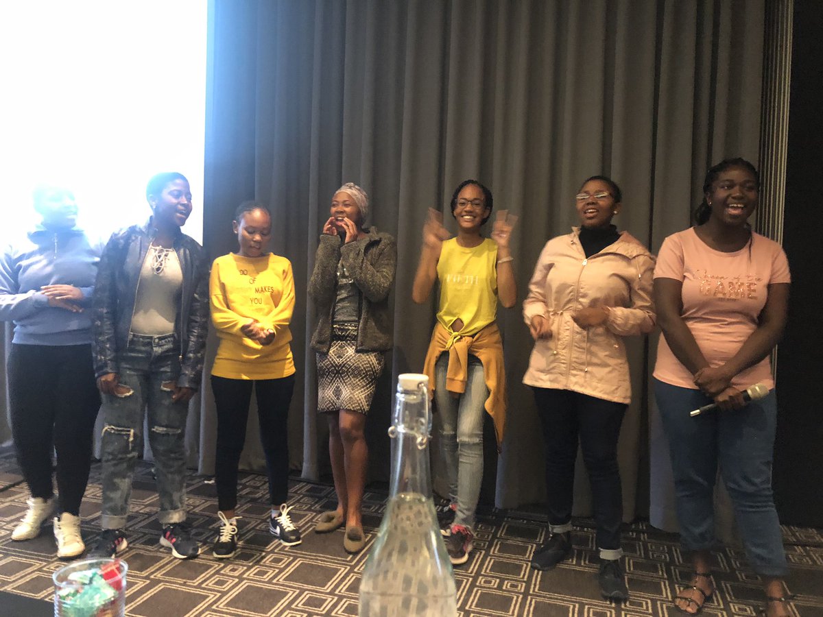 anneshongwe's tweet image. AfricanGirlsCanCode #WeCanCode Young girls making sure that algorithms behind our apps are not sexist as happens with most and promote a gender equal future @phumzileunwomen