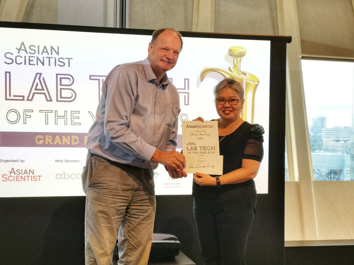 asianscientist's tweet photo. Congratulations to our Grand Prize winner, Ms Cheong Kum Foong of KK Women's and Children's Hospital, THE Lab Tech of the Year!
#ASlabtechaward #researchexcellence #unsungheroes
@abcam @worldscientific @Banyan_Tree https://t.co/649EMFgy24