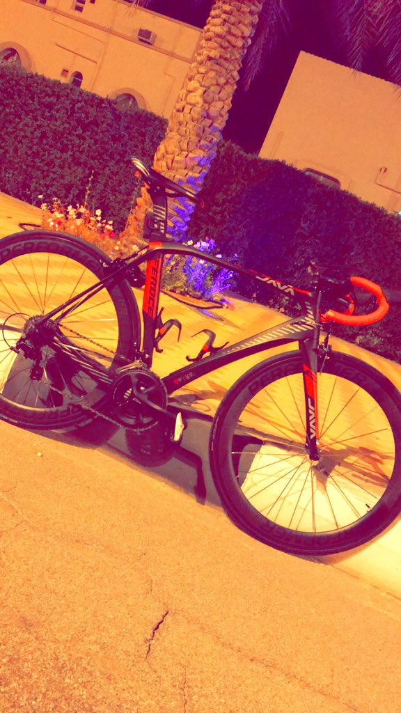 Ms51739506's tweet photo. #دراجتي_للبيع @my_bicycle2 
للبيع دراجة رود 
الشركة جاڤا 
الاسم فيروس كاربون فايبر 
المقاس 54 
يوجد اضافات على الدراجة 
لتفاصيل التواصل على الخاص https://t.co/rvcSb5NHaq