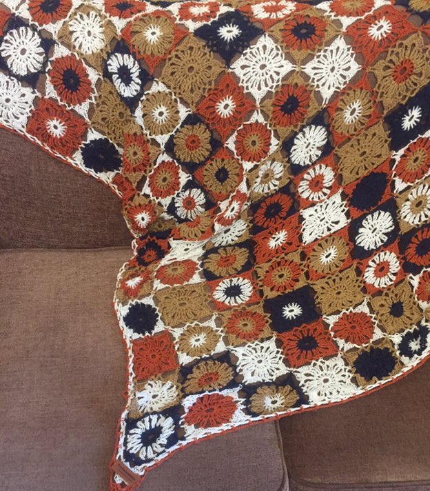 woolly_bug's tweet photo. RT https://t.co/KYoOOO5ak4 This beauty was worth the effort #throw #silkeffect #handmade #crochet #tashabeek #homedecor #interiordesign https://t.co/aGHQPy63HW