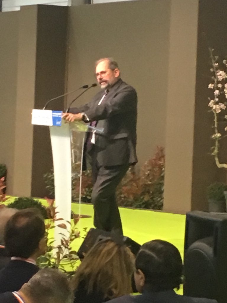 AMIF_asso's tweet photo. #SMIDF, @laurent_sceaux souligne l’importance de la commune nouvelle pour protéger les actions de proximité et le développement des territoires #communenouvelle #servicedeproximite #DevEco #protection #confiance #CollTerr #Maires #protection https://t.co/AWyK1x8ecO