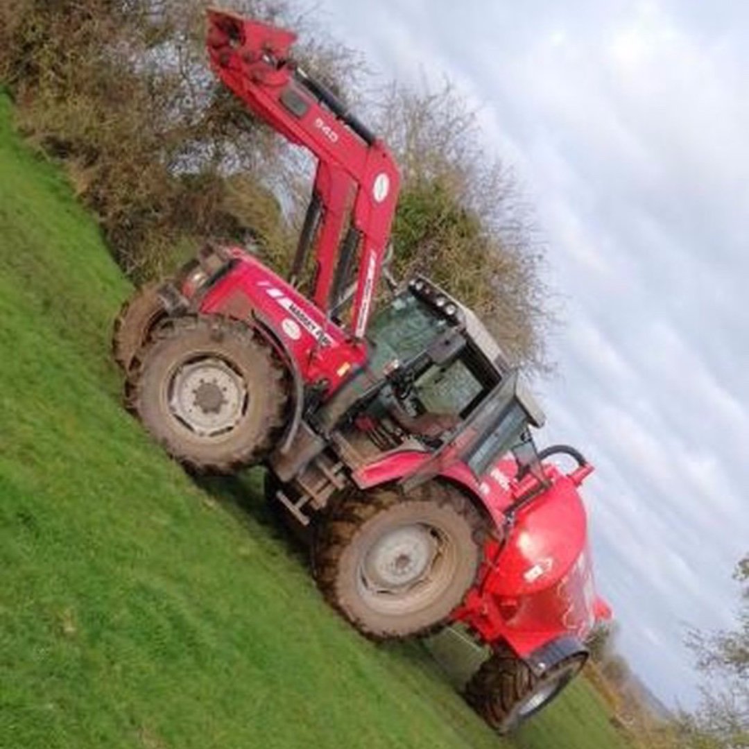 AbbeyMachinery's tweet photo. 2000 Recessed Single Axle Slurry Tanker with Massey Ferguson Tractor! Thanks for sharing! 📸: @teehantomas #abbeytanker #singleaxle #recessed #slurrytanker #slurry2019 #farmmachinery #farmlife #farming #agriculture https://t.co/G4PexC3z82
