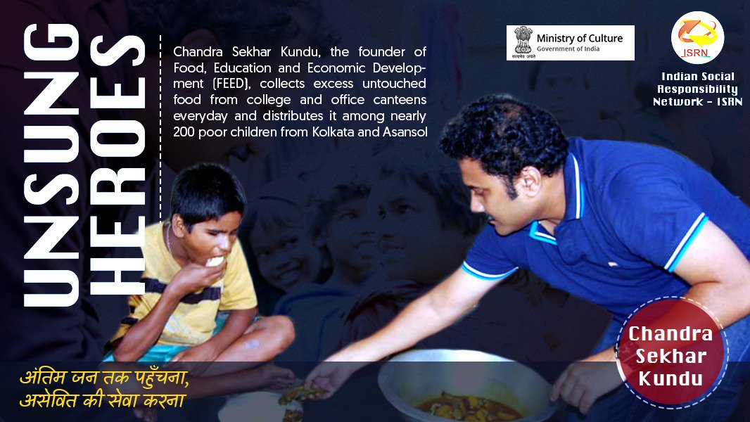 ISRNnewdelhi's tweet photo. Chandra Sekhar Kundu distributes food to children which he collects from colleges and office canteens. If you know someone who is making an impact on the lives of people, share their story with us through this link - https://t.co/30tnwcBZ1Q
#Antyodaya #unsungHeroes #WorkforHealth https://t.co/sZJXIfEYnj