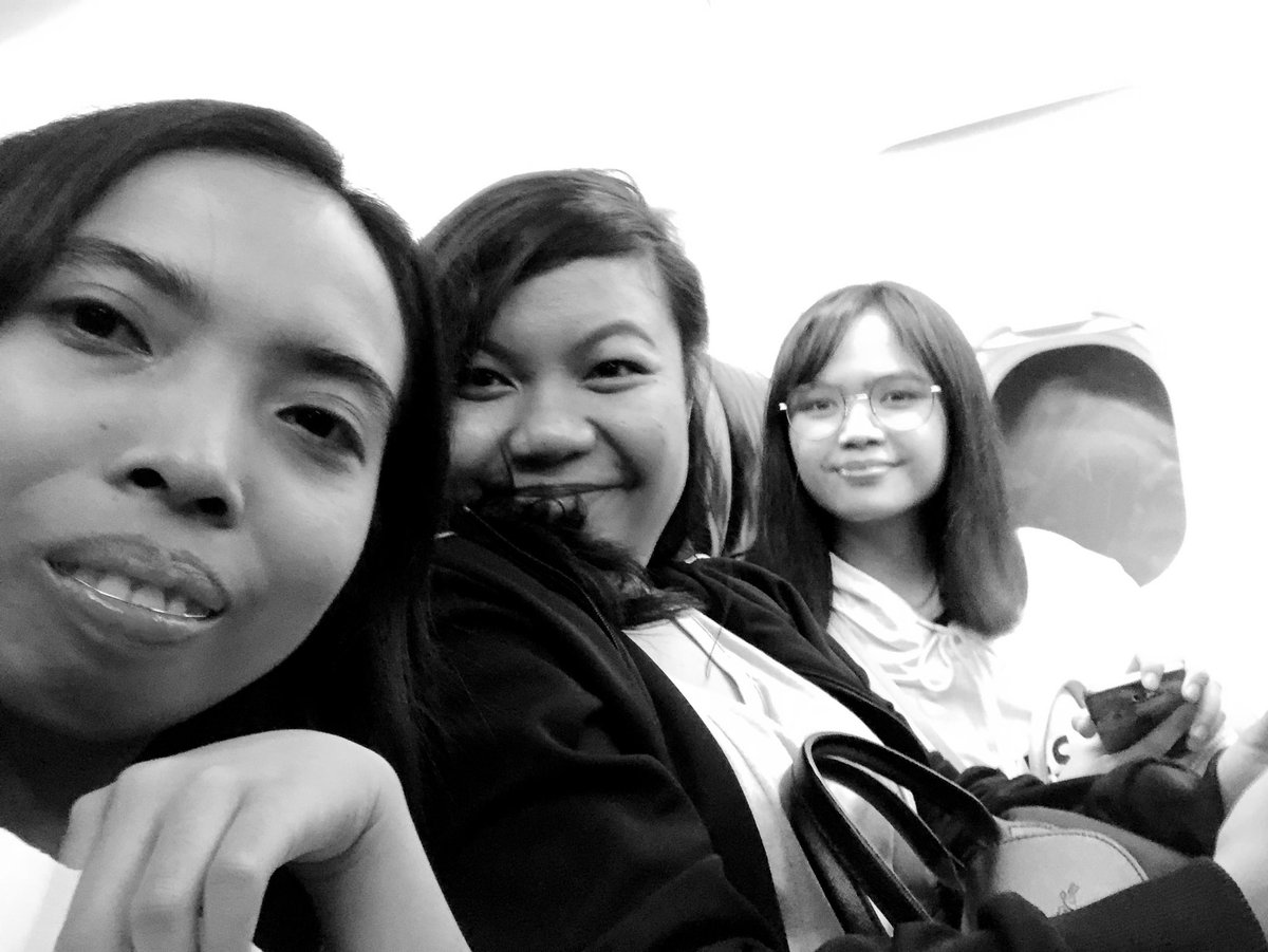 simplydeka's tweet photo. finna @iyannahgozun @angiedesu228 https://t.co/rHs87yrDdO
