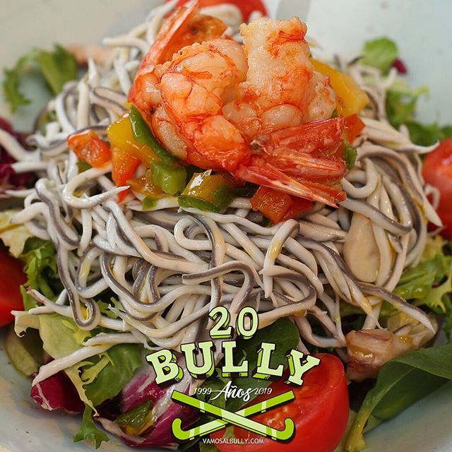 vamosalbully's tweet photo. La ensalada templada de gulas del #vamosalbully #aiete #berabera #donostia #sansebastian es perfecta para este martes pre Semana Santa. Estamos abiertos de 11 a 23h (Cocina abierta de 13 a 16h y de 20 a 22:30h.) ¡Te esperamos! #Bully20años #Certificadode… https://t.co/MxYGbZwm5f https://t.co/NhEekwPi5I