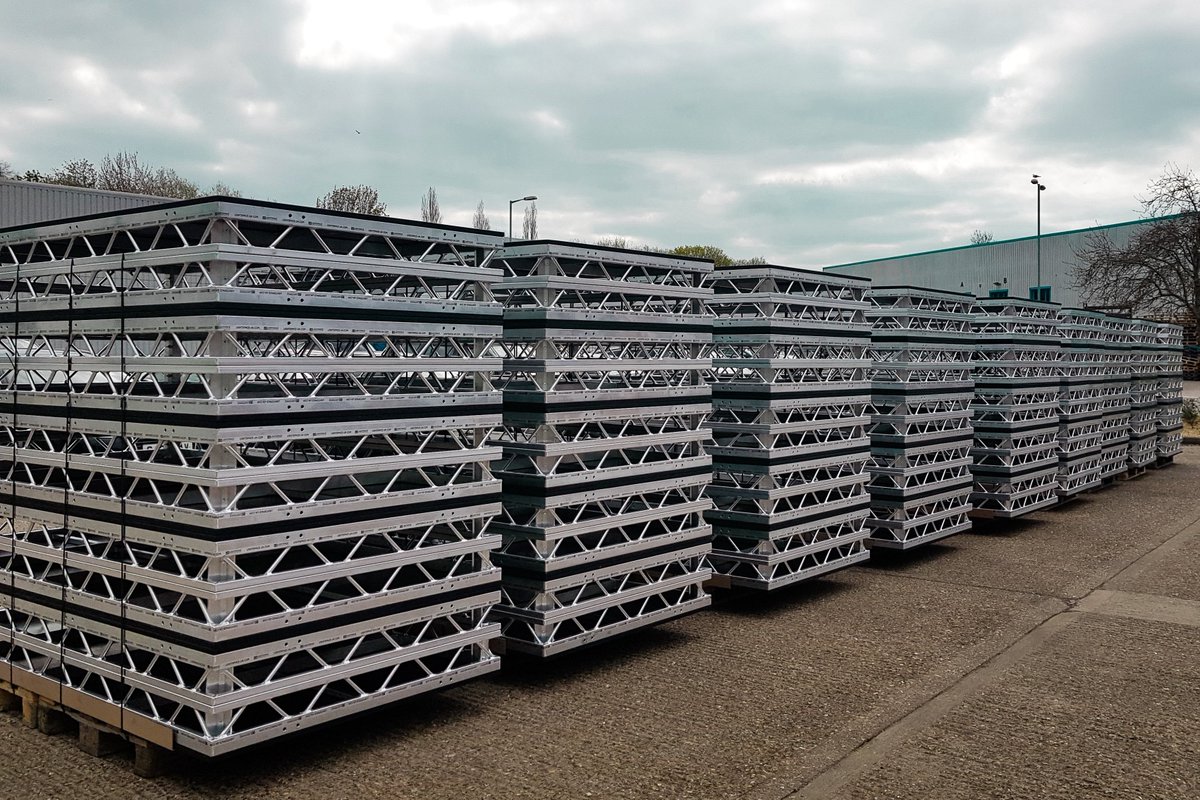LightspaceUK's tweet photo. We receive big deliveries almost every week due to high demand. Customers loves our products because of its quality and affordable price.
Call us on 01604664571 or email sales@impact-products.co.uk
#stagedecks #staging https://t.co/FNEmhhPNdA