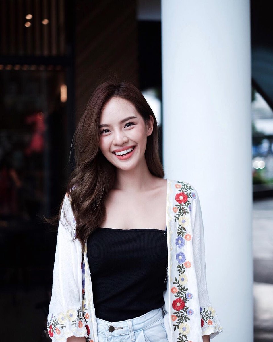 claudyaaa96's tweet photo. First Posting in 2019 hihi https://t.co/JDUdU3UbDv