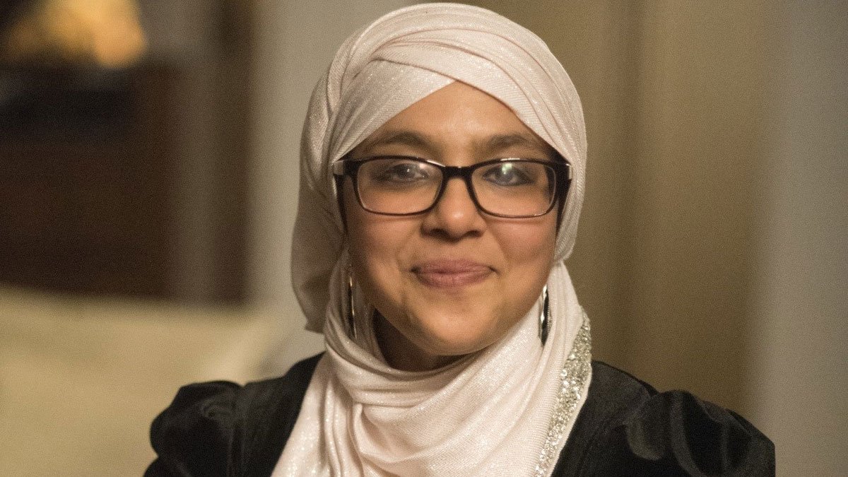 Booktrust's tweet photo. 'My favourite childhood books didn't feature anyone that looked like me.'

The wonderful @OnjaliRauf tells us about her brilliant story The Boy at the Back of the Class and how books can have such a huge impact on children: https://t.co/wiRSVNtgMm #BookTrustRepresents https://t.co/8BjOWh3Gq4