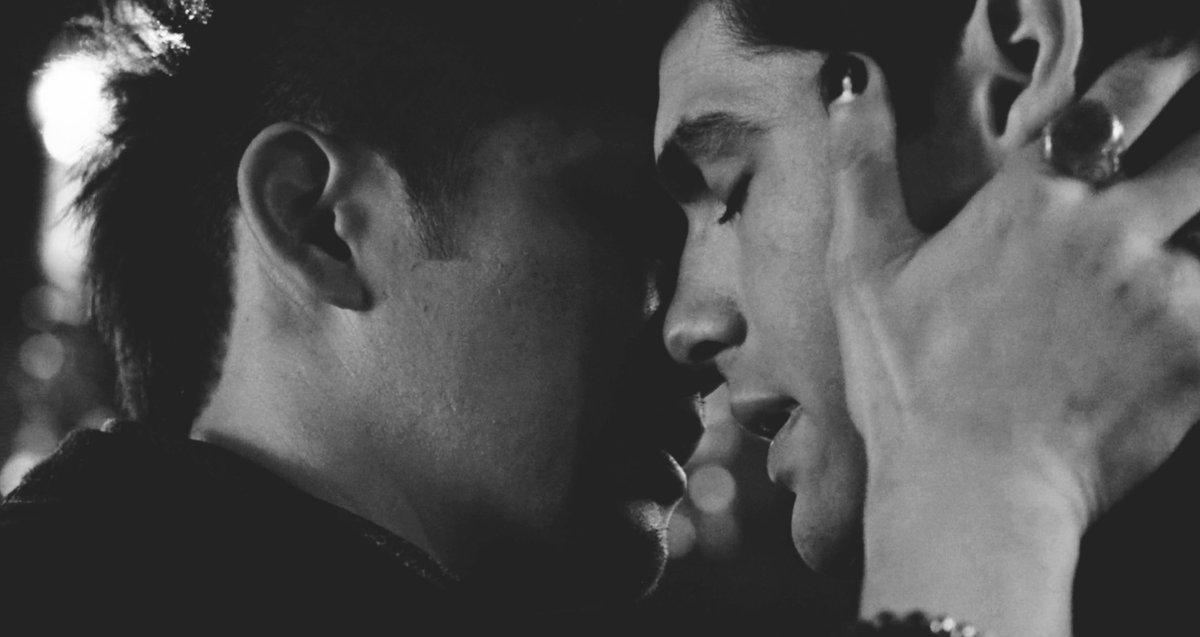 CommanderApril1's tweet photo. #shadowhunters #ShadowhuntersChat https://t.co/RH0EtVQBIq