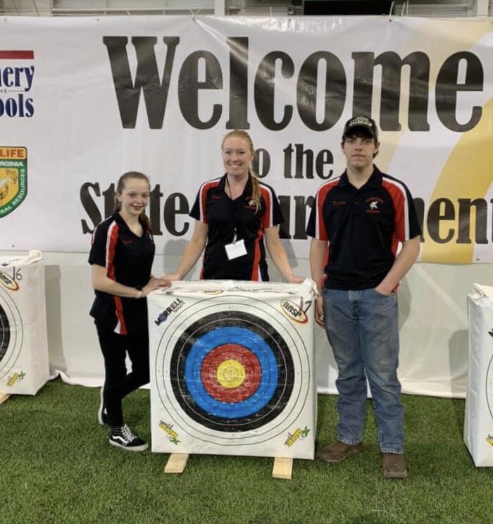 PetersburgHS's tweet photo. Congratulations to PHS archers that placed at the state tournament and will be moving on to Nationals-Danielle Fridley 1st place & State Champion 2019 (2 years in a row) & Dakota Parsons 5th place boys #PridePassionPurpose #LoveMyWVschool #ShowcasePHS https://t.co/AySUFIidp4