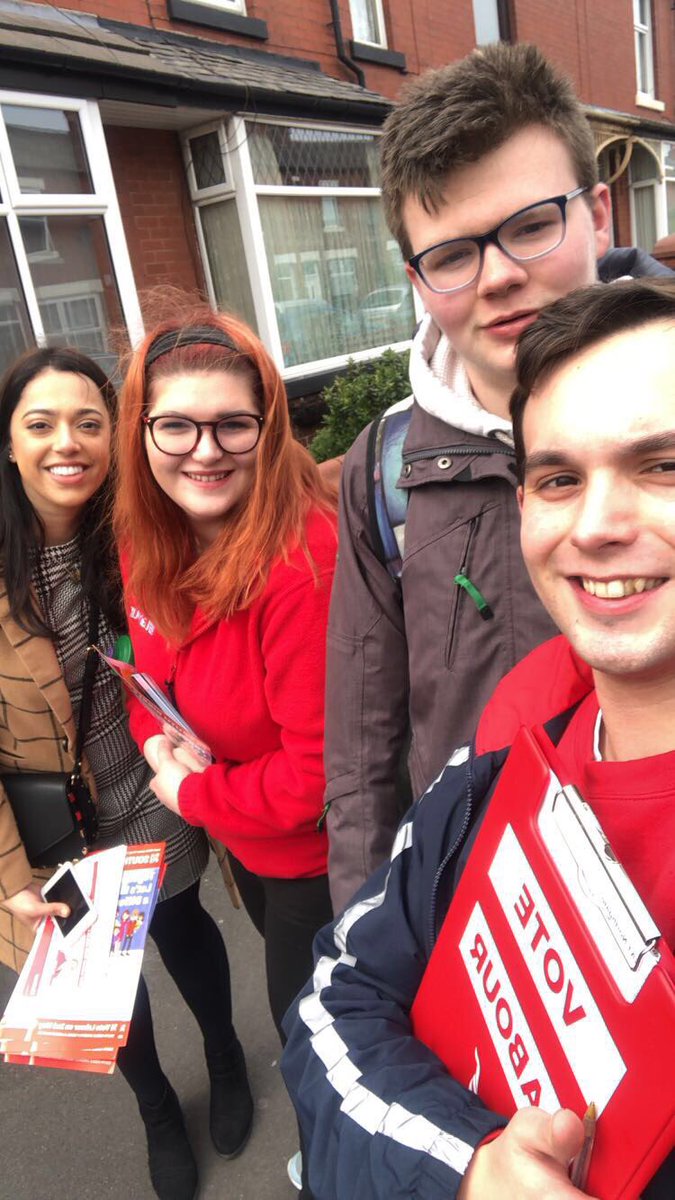 Out on the #LabourDoorstep in South Ribble with members from Hyndburn and Wigan. Did we mention that we met Jeremy Corbyn? <a href="/SouthRibbleLab/">South Ribble Labour</a> <a href="/ChorleyLabour/">Chorley Labour Party</a>