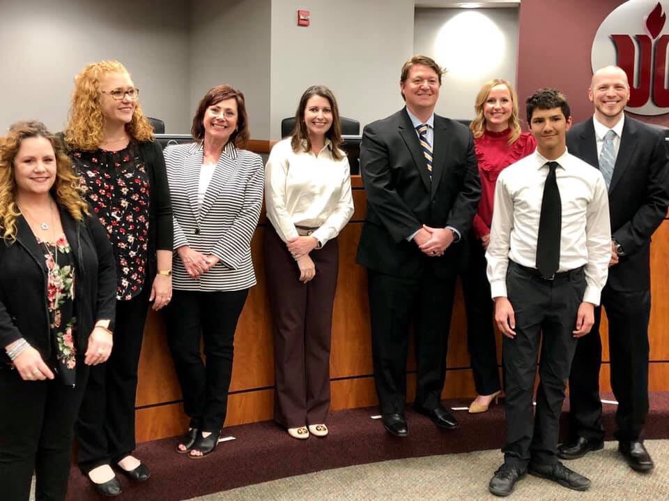 Candicerl2012's tweet photo. More pics from the School Board Meeting! congratulations students!! @WEHS_Raiders @RoboticsRaiders #RFL #LevelUpWylieISD #RaiderNation @WylieISD https://t.co/XIiRGqLfAu