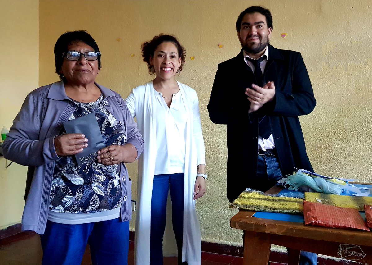gonzalo_ortega's tweet photo. Ayer la #DipProv @vickylunaok acompaño al Presidente del C.V530 #AlejandroPaz en la realización de la rifa solidaria para pagar el impuesto del servicio eléctrico.
#JujuyTieneRumbo
#SigamosTransformandoJujuy
@MoralesGerardo1 #Gobernador https://t.co/mC4UsY4aYV