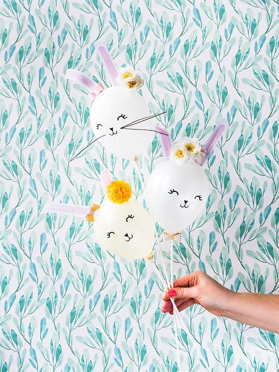 Don't panic, we've got all the Easter gift, food and decor ideas over on our Pinterest 🐰✨We pinned these adorable bunny balloons from <a href="/hellopartyuk/">hellopartyuk</a> and we're obsessed 😍  buff.ly/2TS3Yup
