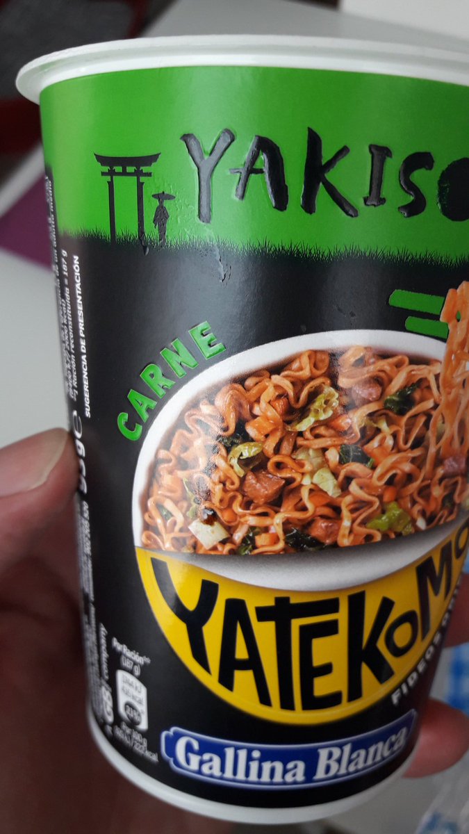 nnekko34's tweet photo. @gallinablanca se supone que es con carne,pues ni carne ni verdura,solo fideos.Muy mal eh. https://t.co/LhJzCu9zbH