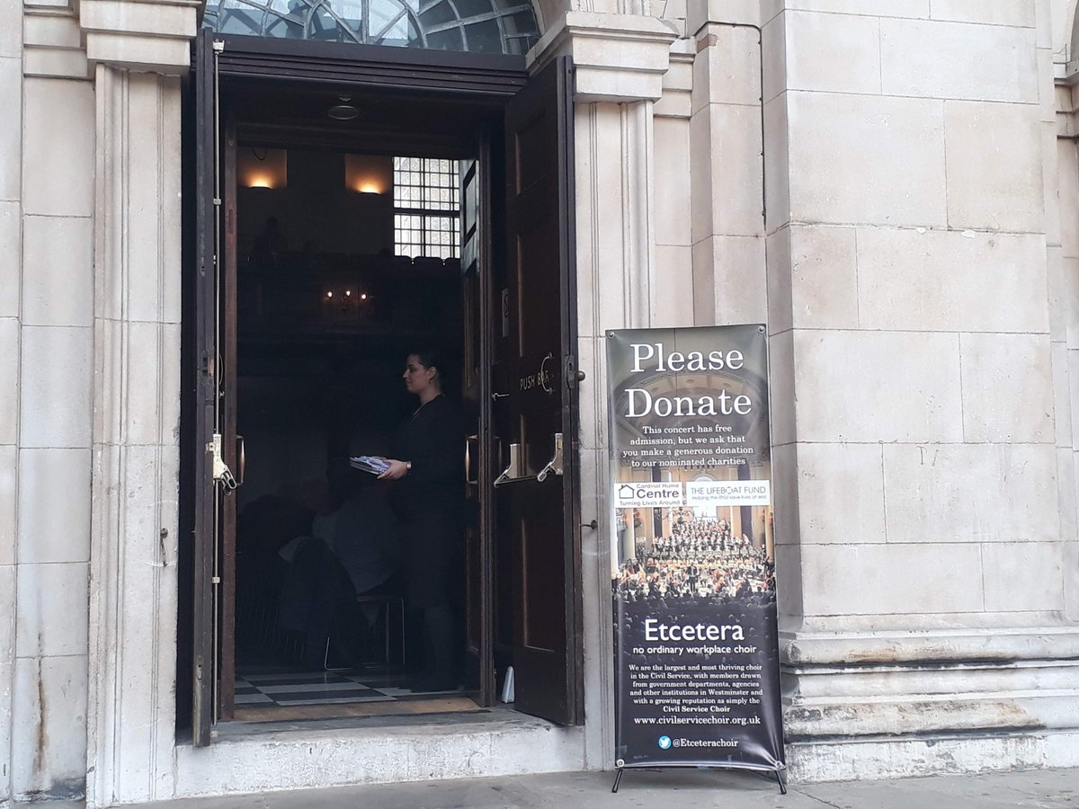 SinfoniaSmithSq's tweet photo. Lovely buzz with audiences dropping in for @Etceterachoir lunchtime concert.
#SJSSHolyWeek https://t.co/d1B6VufR0k