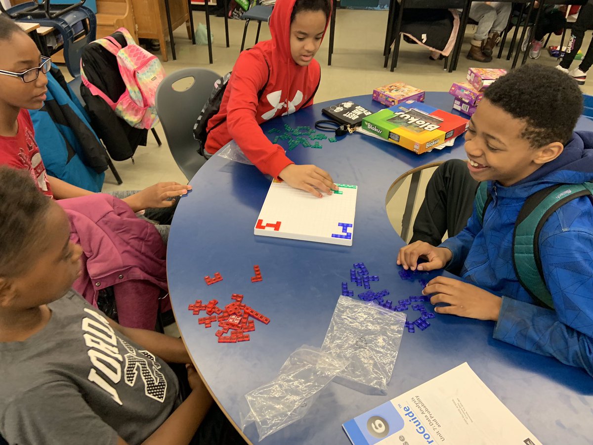 JohnMacNeil42's tweet image. Warming up our brains with some strategizing. @blokus #SeeWhatIAmLearning @HRCE_NS @HRCE_Math #spatialreasoning