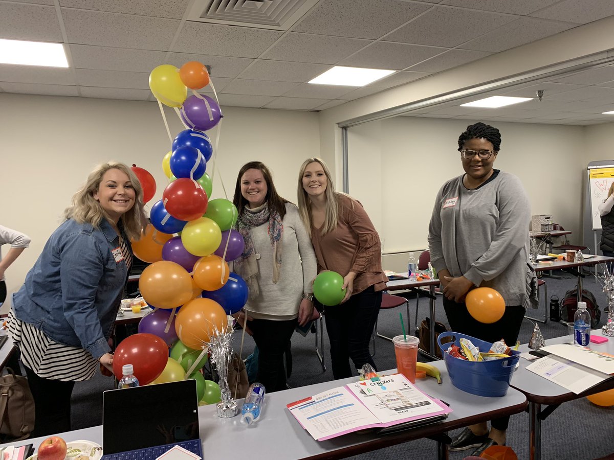 CaseyJeffers22's tweet image. Recap of the team building #stem activities we did this weekend at #SPARKS2019 What an amazing bunch of educators! @LDC_FCTA @MyFCTA #balloonchallenge