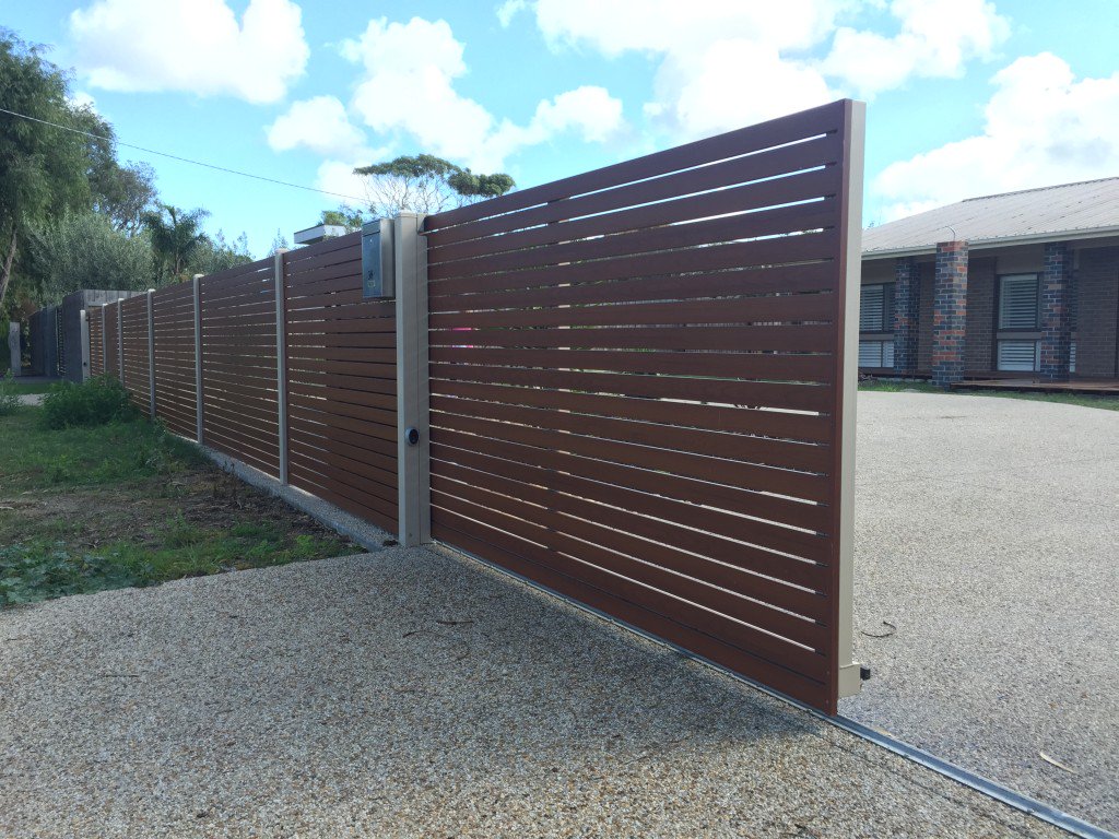 AccoladeScreens's tweet image. ALISCREEN automatic gates range comes standard with safety obstacle sensors to prevent accidental closing and signal booster for an increased remote range. accoladescreens.com.au/products/autom…
 #AutomaticGates #ManualGates