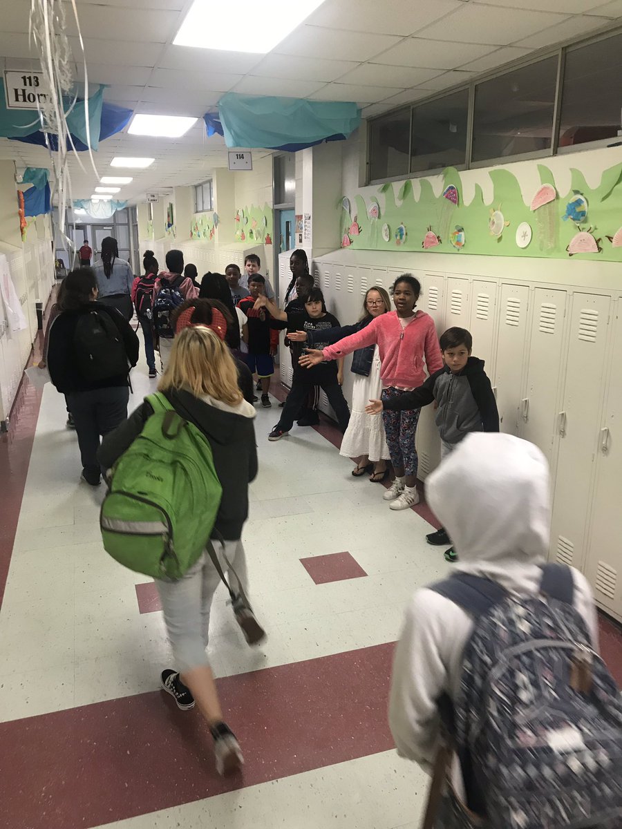 BlxUpper's tweet photo. The Upper is R-E-A-D-Y for our state MAAP Test! We are rooting on our first group of testers this morning!! #whattest #WeGotThis #BlxIndianNation @BiloxiSchools https://t.co/3y4QOh06bs