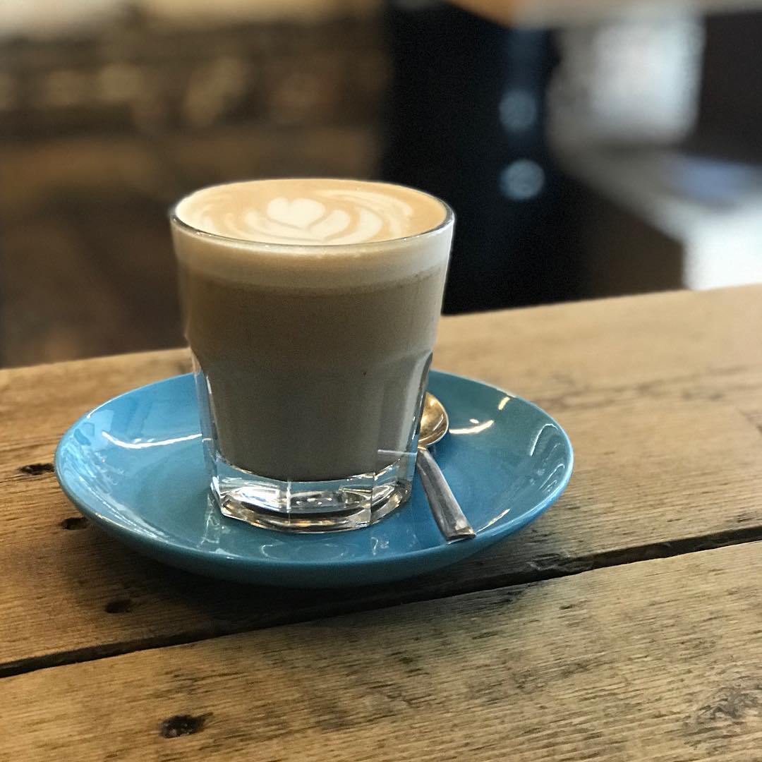 Isn't it time for a coffee break? #hollowayroad
📸 by <a href="/bobrehill/">Bob Rehill</a> 👌