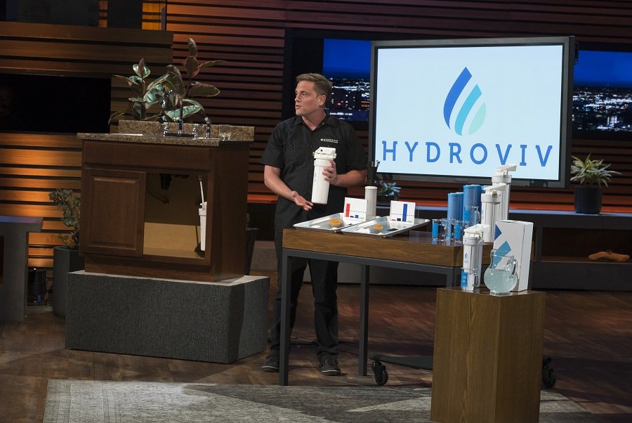 SharkTankRating's tweet photo. Congrats to @Hydroviv_h2o and @mcuban for winning my "Best Deal of the Episode Award" on this week's #SharkTank episode. https://t.co/UM0AWS4bwC https://t.co/Z0aAZ3Gssc