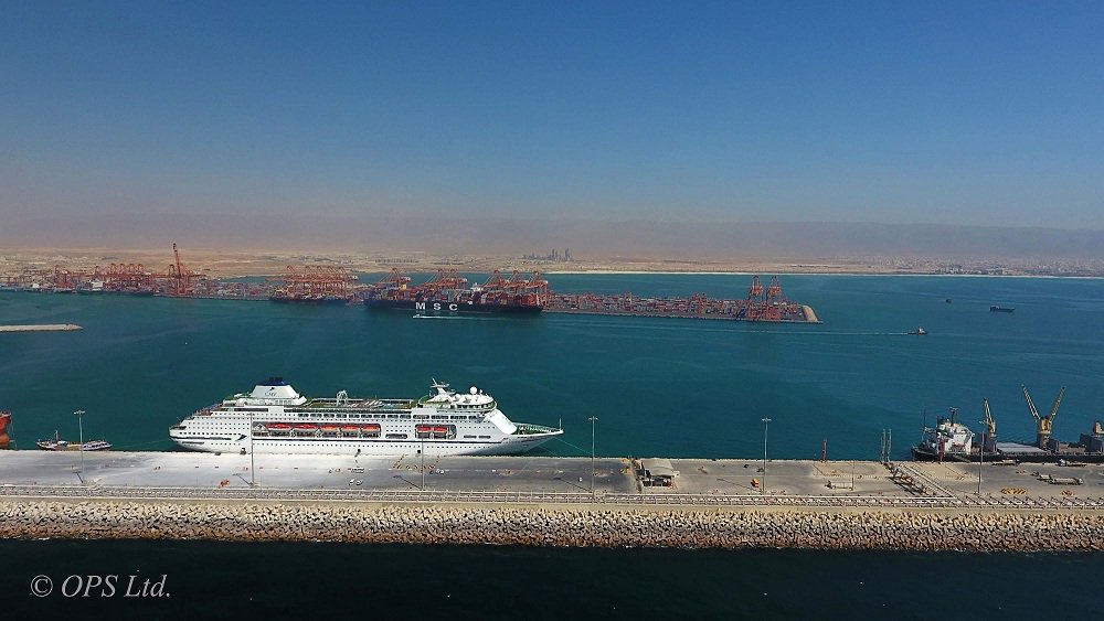 MV_Columbus's tweet photo. Columbus in Salalah! https://t.co/TaoYMfsci8