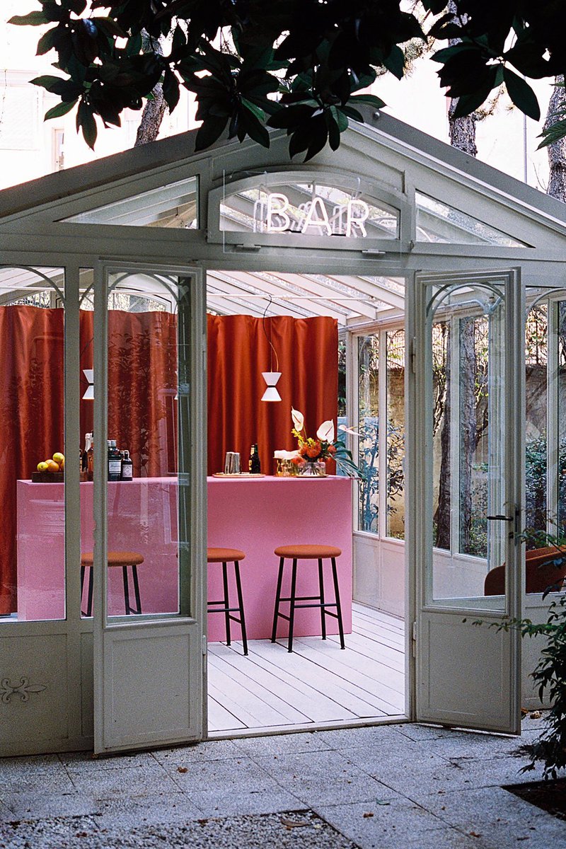 HEM GALLERY &amp; GARDEN — A colorful space in Brera

hem.com/blogs/news/hem… ->