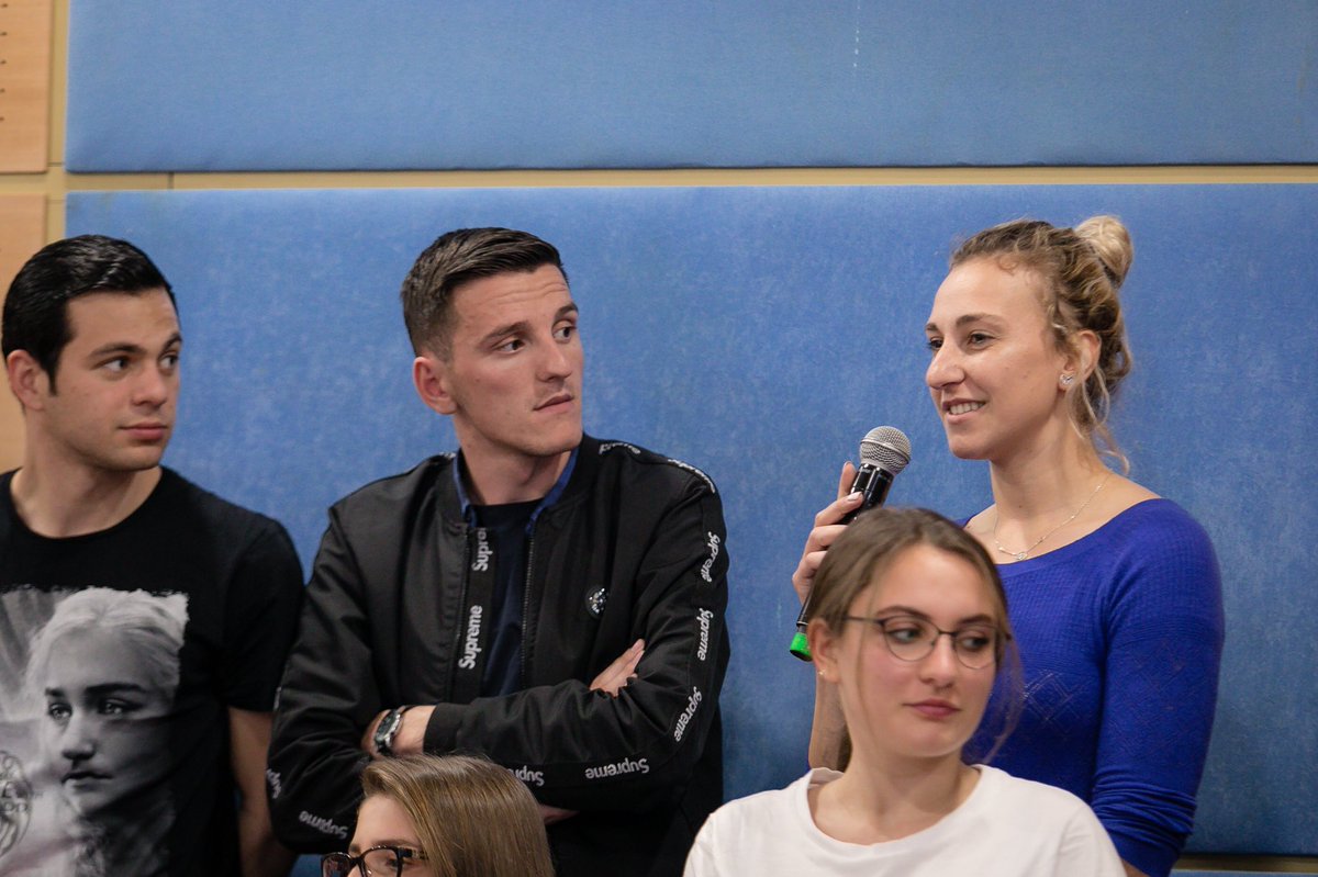 erionveliaj's tweet photo. Jemi gati 👍🆔👩‍🎓👨🏻‍🎓

Bashke me @besa_shahini prezantuam Karten e Studenteve me mbi 40+ sherbime me ulje tarifash per ta! 🎟🎭

Nga Maji nis shperndarja ne fakultete 📅

Si edhe konviktet, nje tjeter premtim i mbajtur nga #PaktiPerUniversitetin ✅

#MeStudentet 📚 #PerStudentet ❤️ https://t.co/F9A6FLE28D