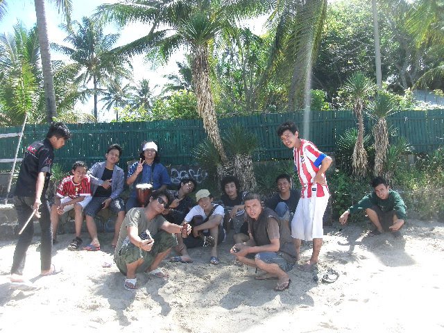 mukti_dj's tweet photo. Kapan Bisa kepantai barang lagi kawan https://t.co/9Fk48kX7XS