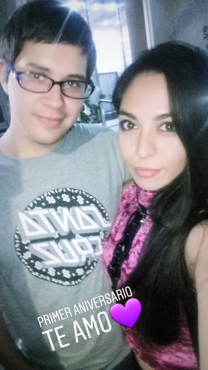 vanushy78's tweet photo. Como no amarte si viste en mi lo que ya nadie mas! 
Me ayudaste a salir adelante cuando mas sola estaba y me acompañaste cada madrugada al hospital porque mi mente cuerpo y corazón ya no querían responder! 
Te amo💜  15/4😚 https://t.co/NEfX0VV9om
