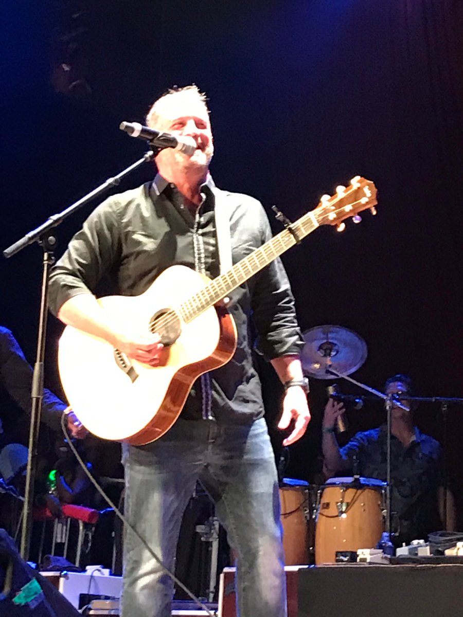 bbartleyusc's tweet photo. A few pictures from last nightβs Monday After the Masters concert. Lots of fun. #MAM25th https://t.co/2wL2lH7EuB