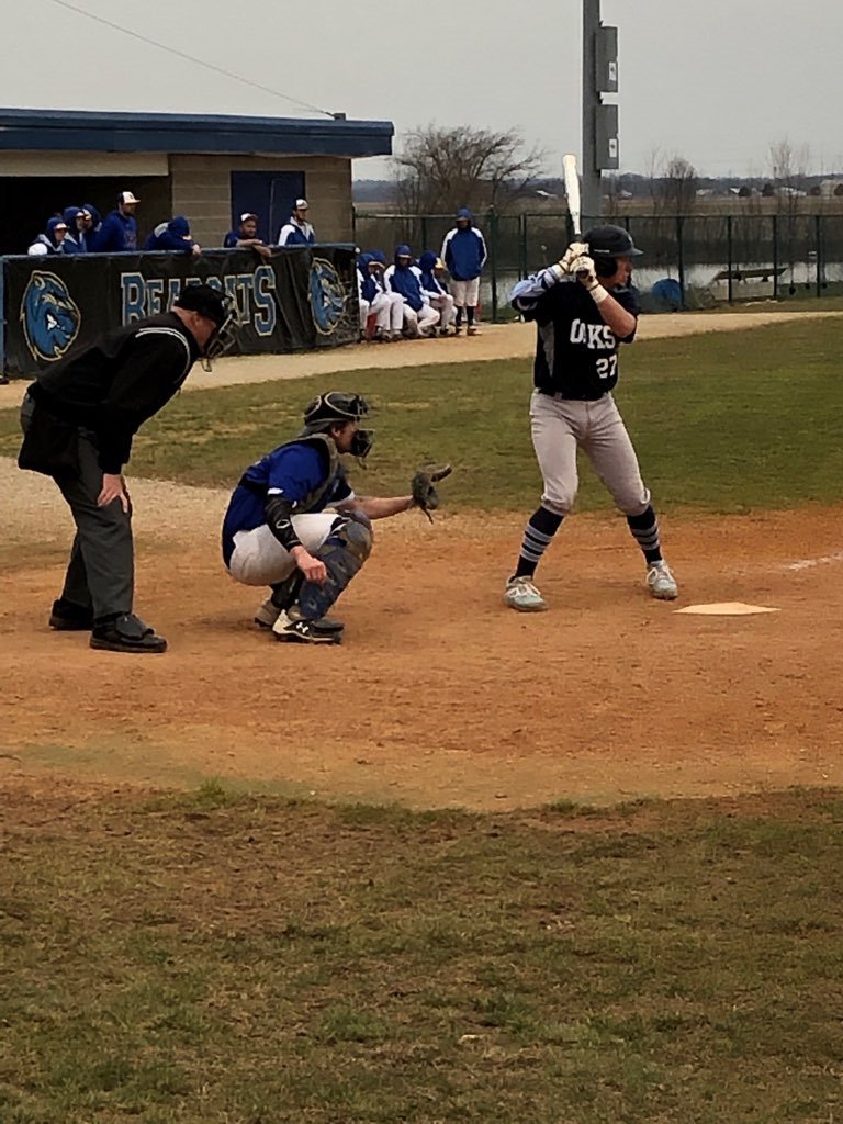 washhsathletics's tweet photo. Jake Bedwell WHS Class of '16.  Currently majoring in accounting at Oakland City University carrying a 4.0 GPA.  Pictured with Zach Scheid also WHS Class of '16 https://t.co/FmG0dQ8Kql
