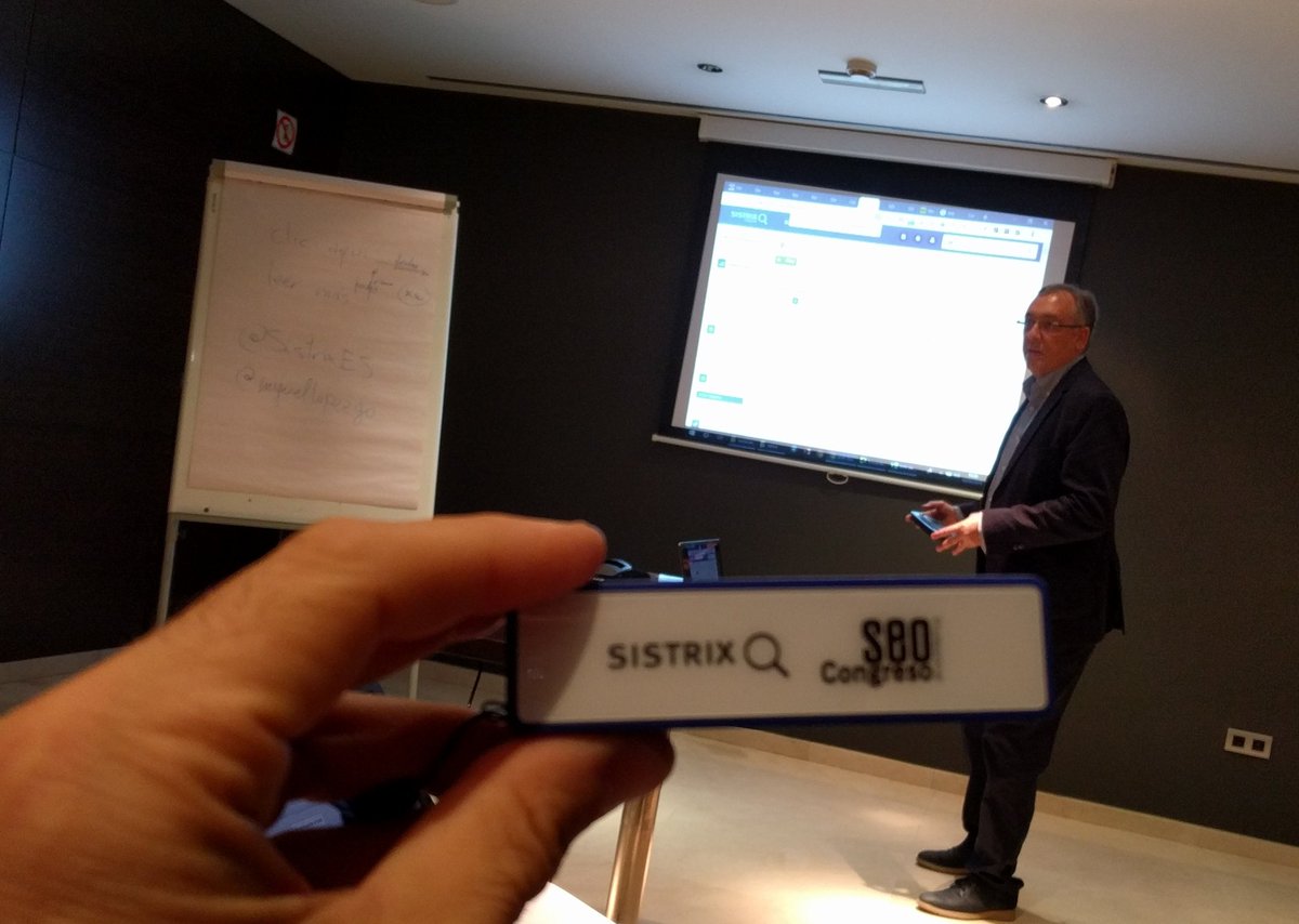 Últimas novedades en #seo gracias a <a href="/SistrixES/">SISTRIX España</a> en el congreso de seo con <a href="/MiguelLopezGo/">Miguel Lopez</a> día productivo!!