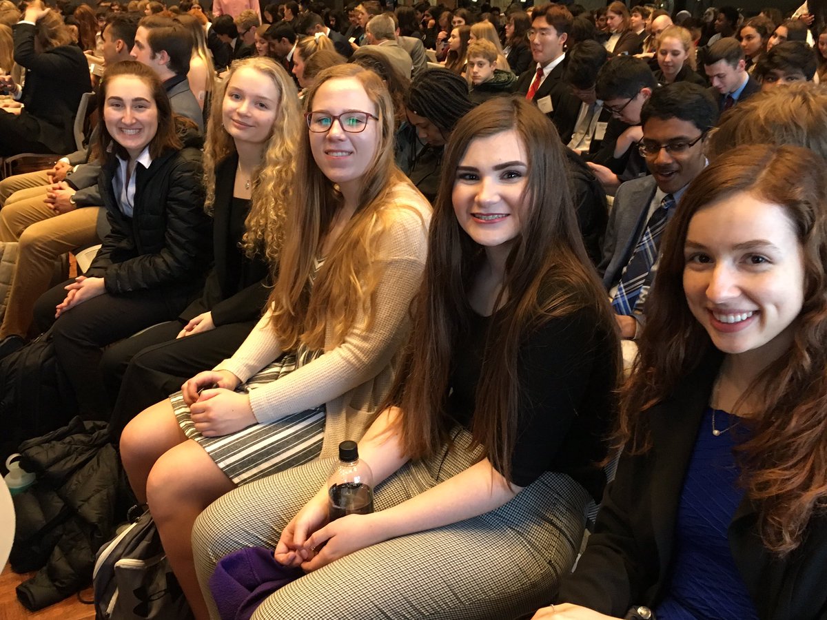 TomSmith214's tweet photo. Hersey delegates engage in diplomacy at Northwestern University’s Model UN @HerseyHuskies @District214 @JhhsDebate https://t.co/XagLdeVWdY
