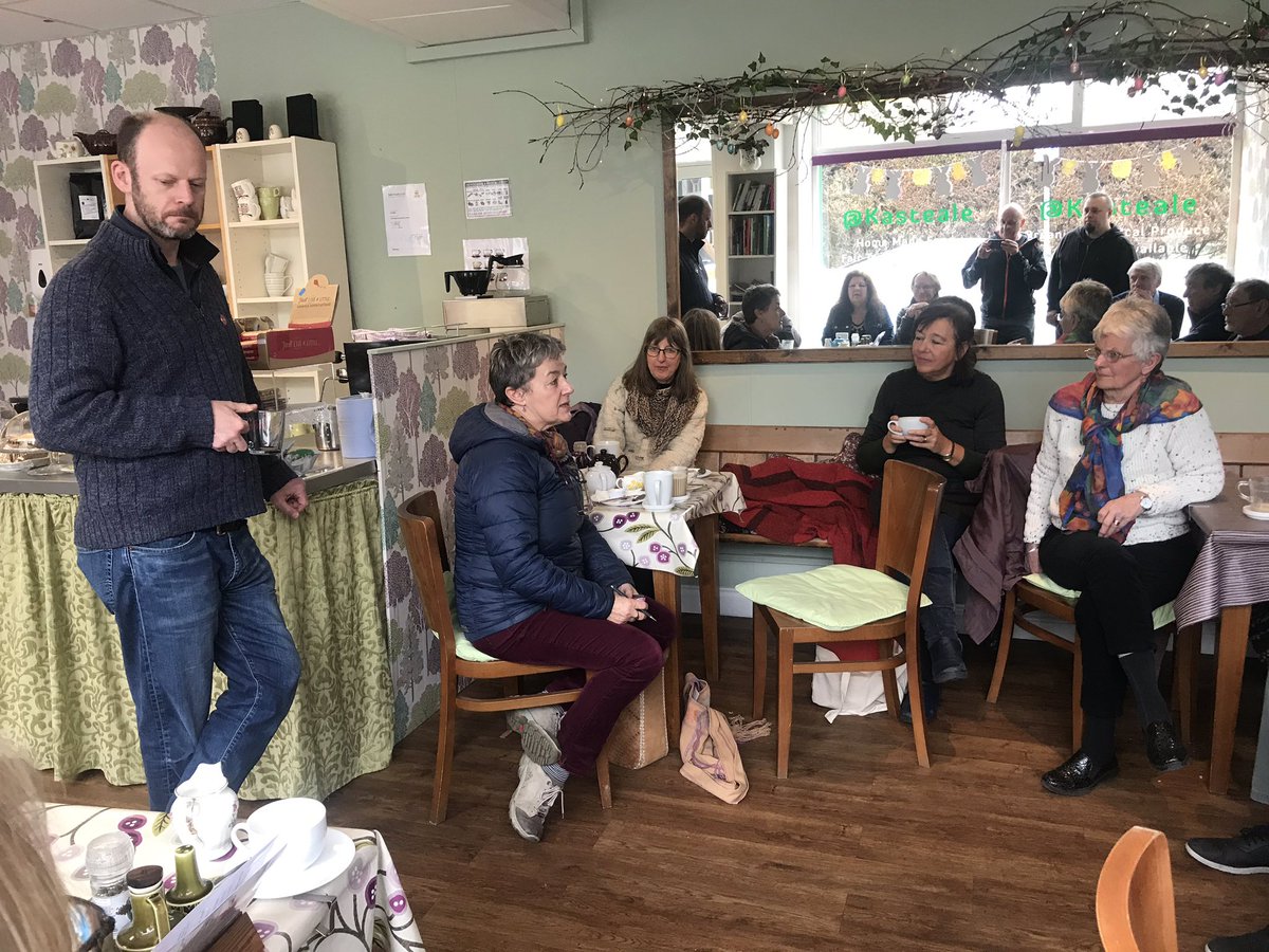 JamieDriscollNE's tweet photo. Meeting people in Haltwhistle today , and understanding local issues #JD4Mayor #NorthofTyneMayor #WheyAyeWeCan https://t.co/jIrFDIrnCm