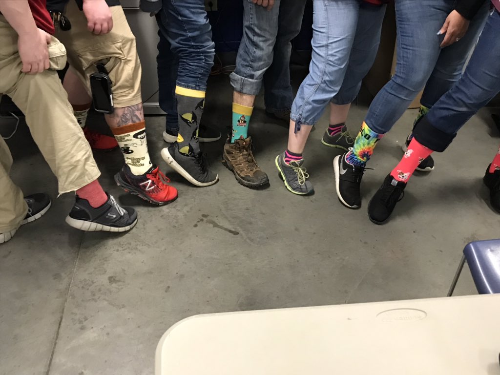 TDWolfe15's tweet photo. Having some FUN with Crazy Sock Monday in 1590. #lowes #loweslife #1590pburg #r7tweets @danipedullahr @jhoffman2207 @CAJayhawk92 https://t.co/F92t93DdZ4