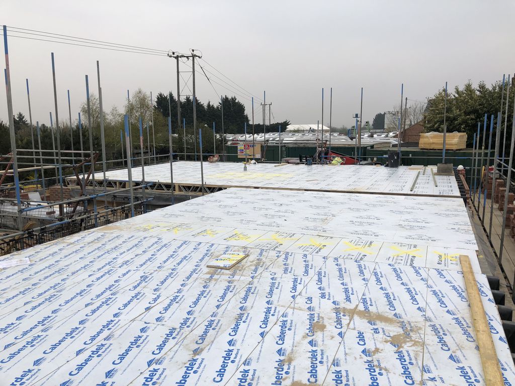FkCarpentry's tweet photo. We done it, 180 m2 of chipboard flooring fitted in a day, Yes it may have almost killed us but it’s great to see the finished result and now the bricklayers can carry on and get up to wall plate height ready for us to install the roof. #carpenter #newbuildhome #5beddreamhouse https://t.co/xyH5xCJdYp