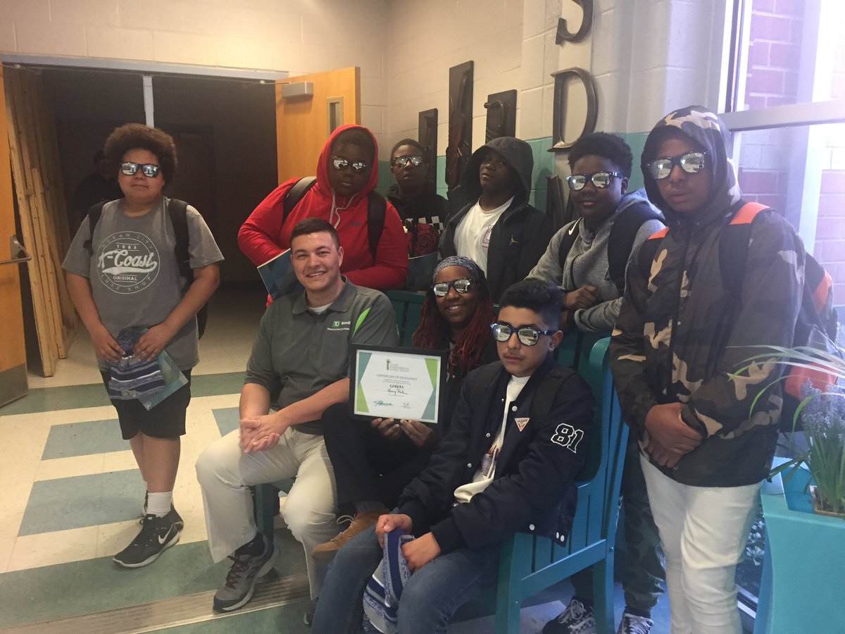 SDMS_Berlin's tweet photo. Please join us in celebrating our SABRES who won the top prize at the Youth Environmental Action Summit. This group of outstanding Ss received a $1400 grant to put their environment improvement plan into action at Henry Park. S/O to Worcester Cty Youth and Family! https://t.co/hGUCRcgyVz