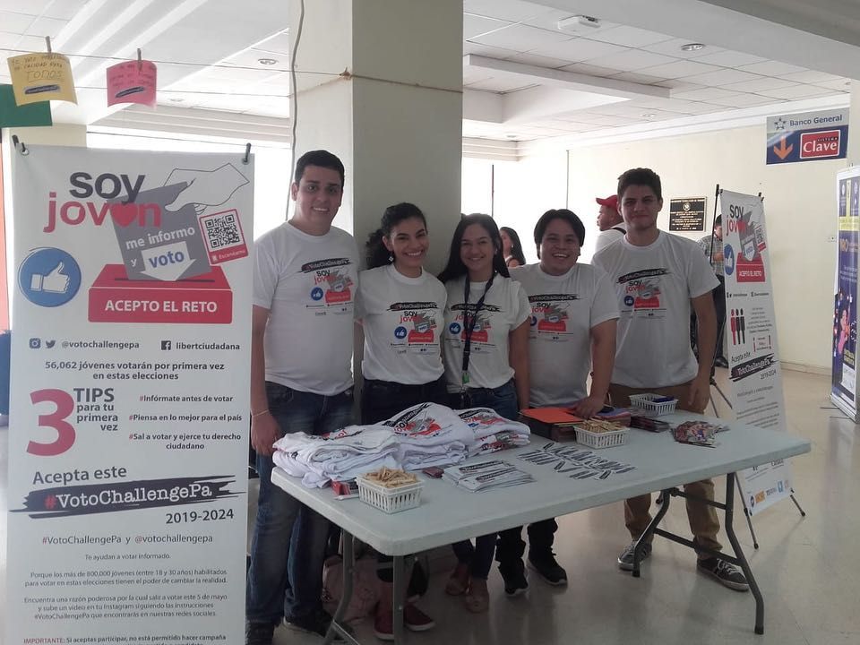 Hoy nos encontramos en <a href="/utppanama/">UTP Panamá</a> compartiendo sobre #VotoChallengePA y tú ¿Por qué saldrás a votar este 5 de Mayo?