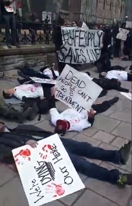 GregEqEd's tweet photo. #OverdoseCrisis "11 deaths a day across Canada. This is preventable." #cdnpoli
#TheyTalkWeDie #WeGrieveThousands 1-2-3-4 #WeDontNeedNoDrugWar https://t.co/lMduRzIKDI