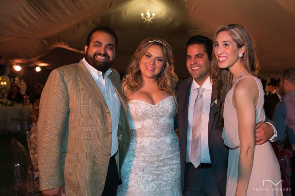 camerinopro's tweet photo. Fravani Romo
#CamerinoProNovias https://t.co/ciCwGjDsbk